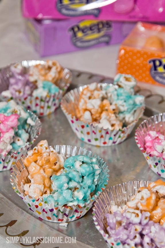 Peeps popcorn on a tray