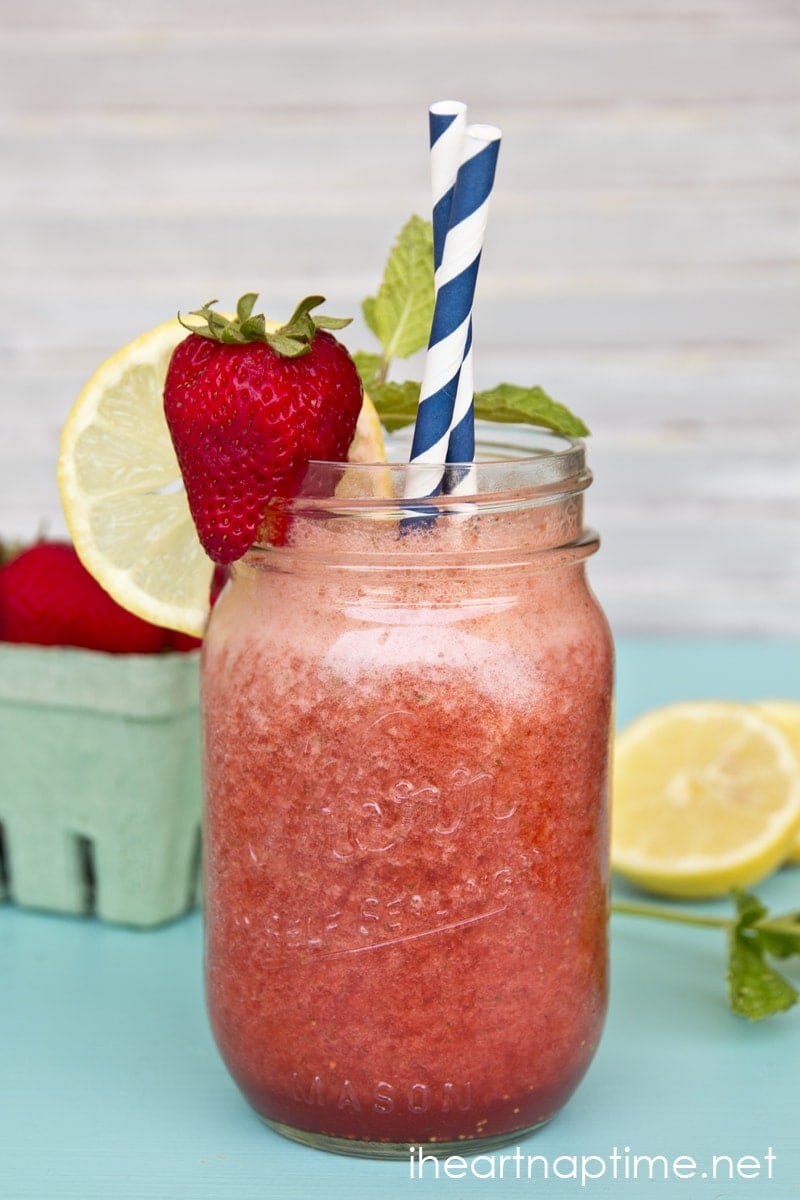 skinny-strawberry-mint-lemonade-fizz-yellow-bliss-road