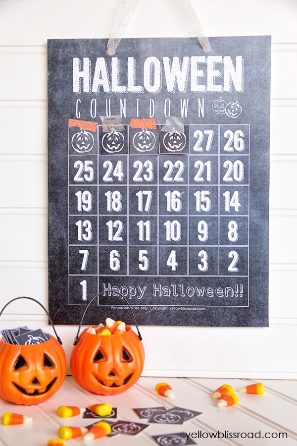 Free Printable Chalkboard Halloween Countdown. Another free printable from Yellow Bliss Road! So cute - my kids will LOVE this!