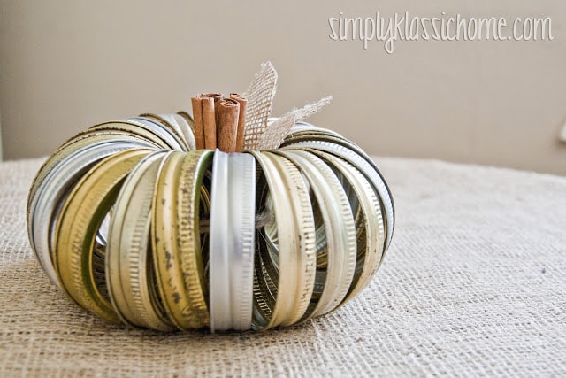 Easiest and quickest Fall craft ever! Make this canning jar ring pumpkin in five minutes flat!