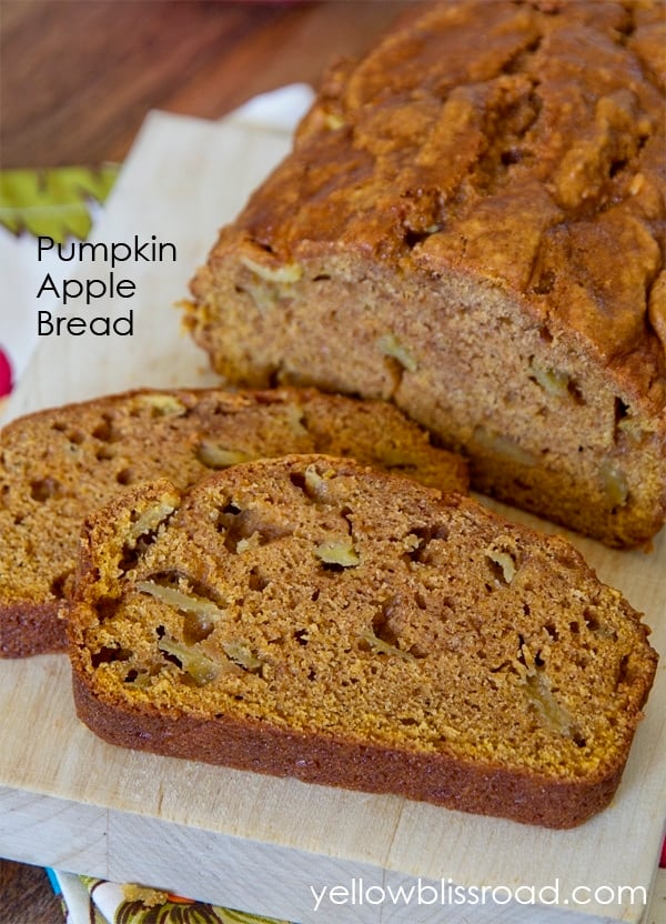 Pumpkin Apple Bread title