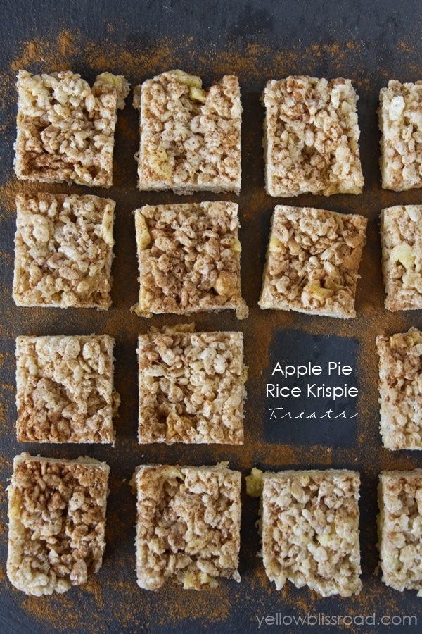 Apple Pie Rice Krispie Treats - a new variation of an old favorite, full of the best flavors of fall!