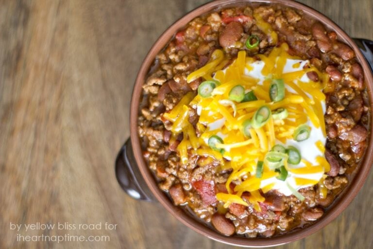 Easy 3 Ingredient Chili Recipe (Customizable)