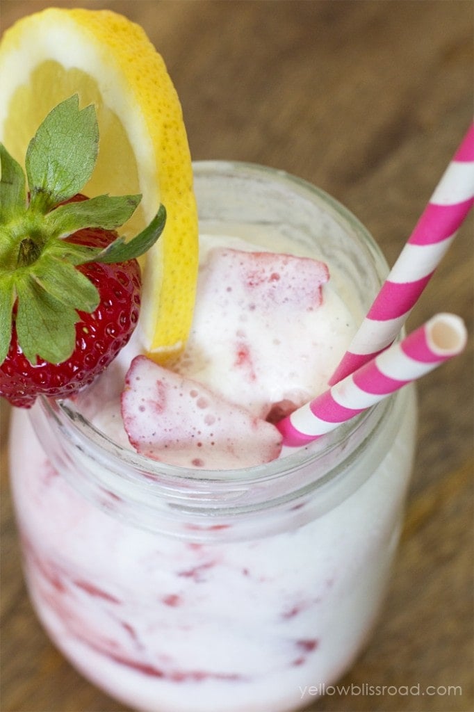 Strawberry Lemonade Ice Cream Float