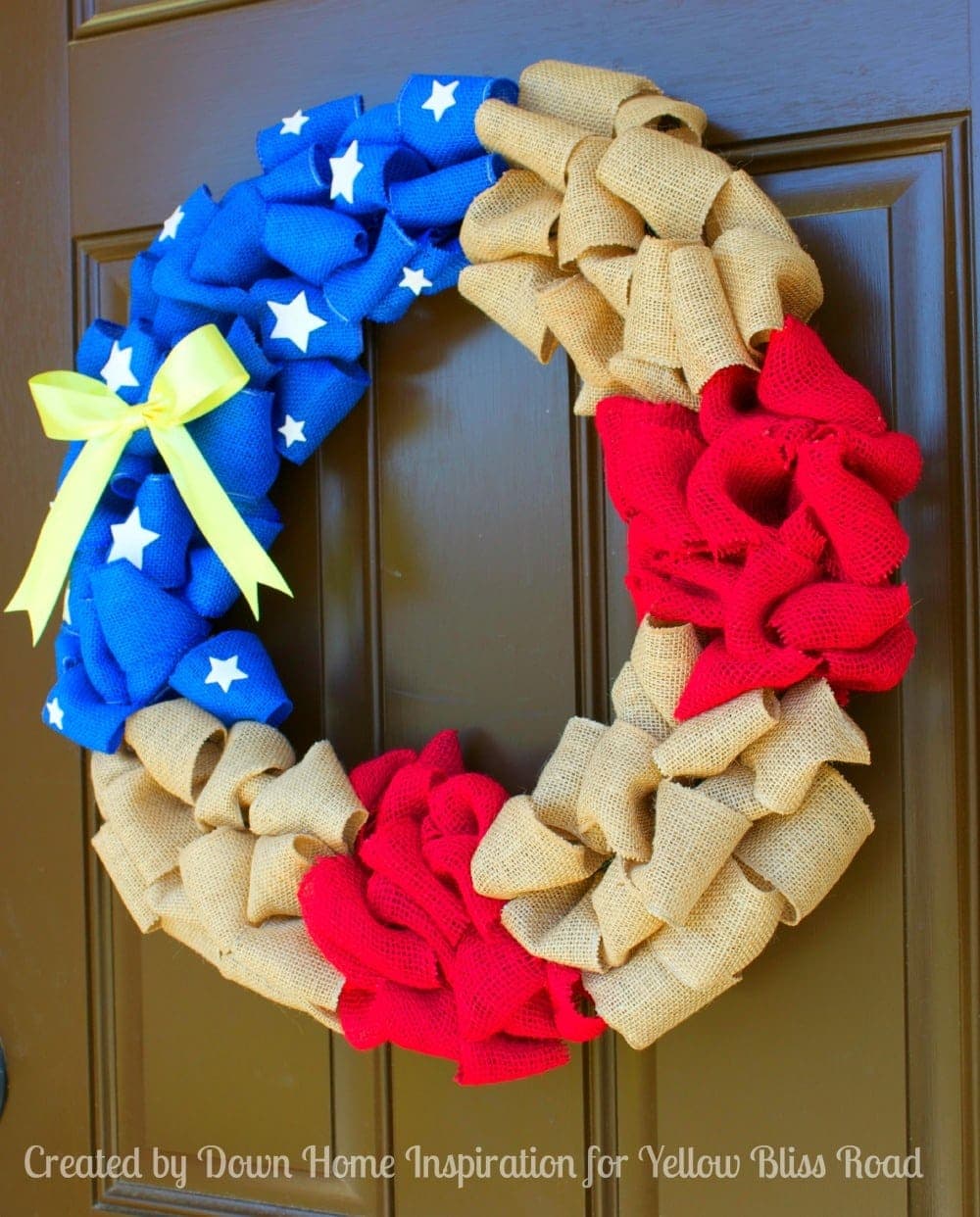 Perfect for Memorial Day and 4th of July!! How to Make a Patriotic Burlap Wreath