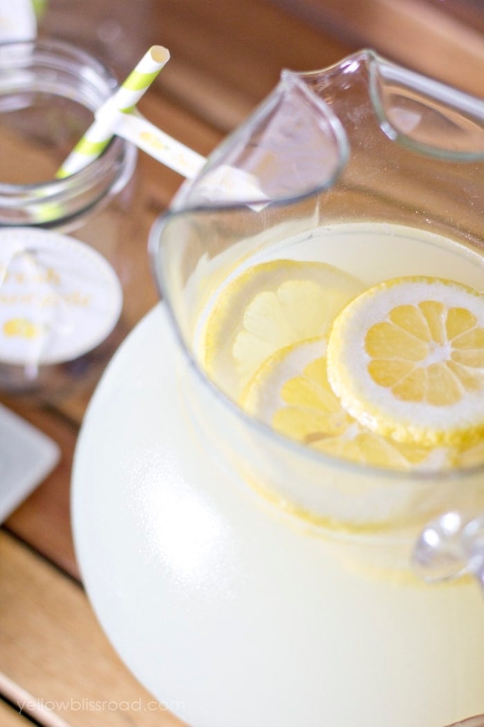 How to Set Up a Lemonade Bar (Flavored Recipes) - Celebrations at Home