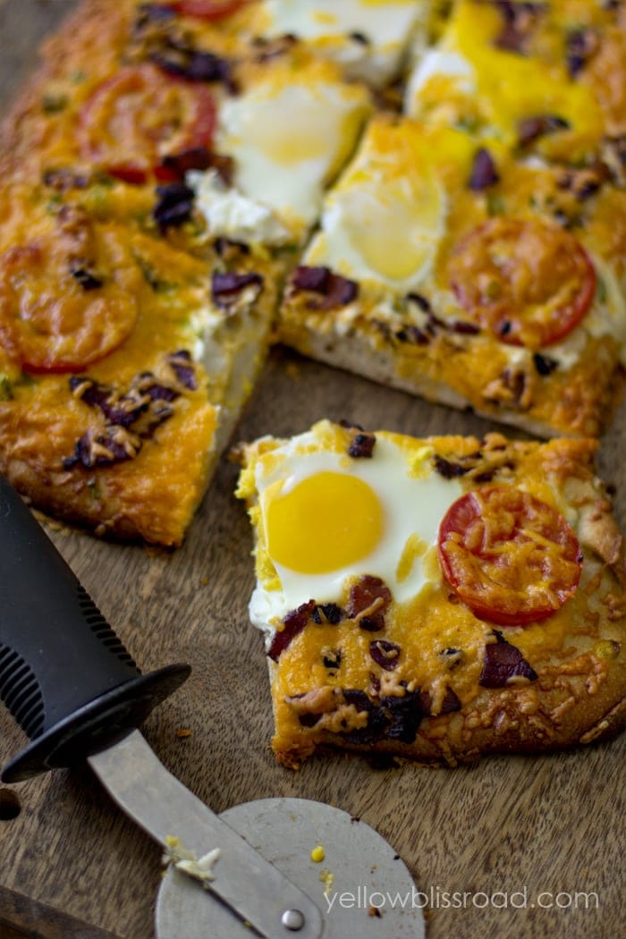 Hearty Breakfast Pizza