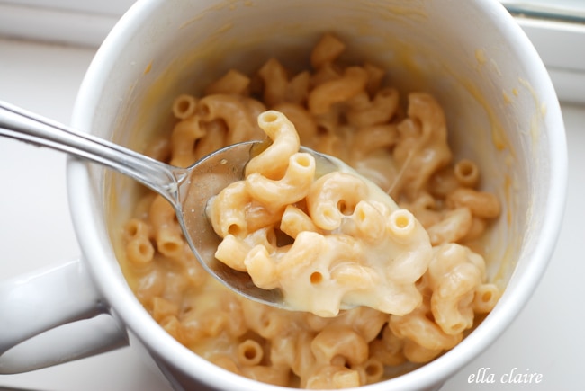A bowl of Macaroni and cheese