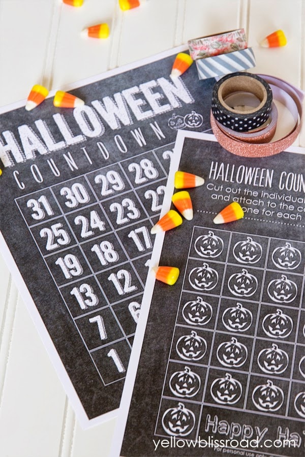 Free Printable Chalkboard Halloween Countdown. Another free printable from Yellow Bliss Road! So cute - my kids will LOVE this!