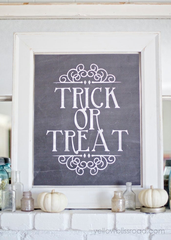 Trick or Treat Mantel