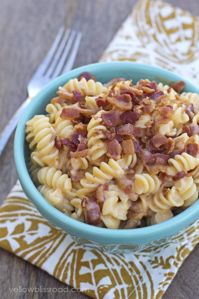 cheddar, bacon and garlic mac and cheese