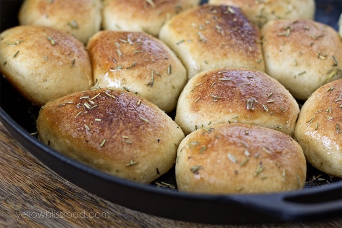 Garlic & Rosemary Skillet Bread - So easy to make, no one will know they started as basic frozen dinner rolls!
