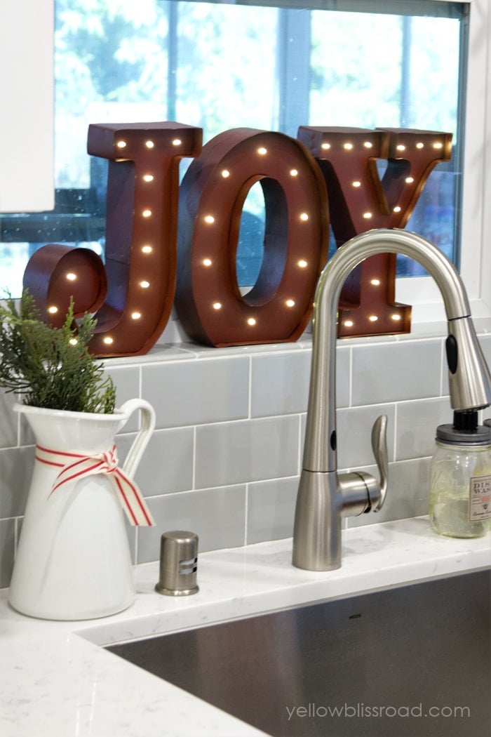 Christmas sink decor