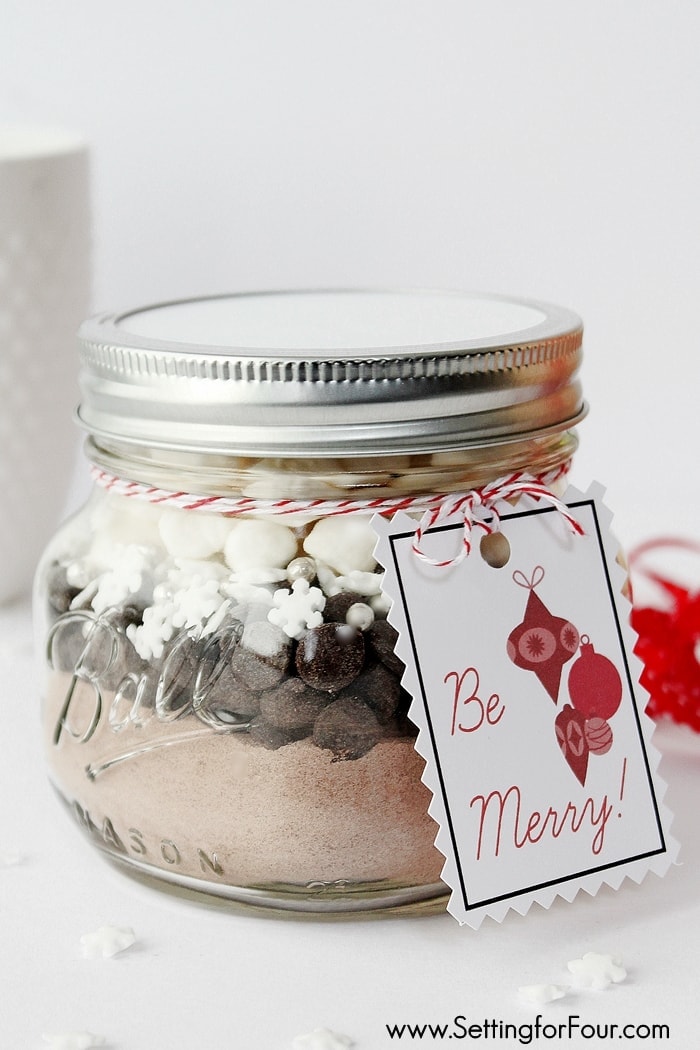 Mason Jar Gift Idea: Hot Chocolate with Free Printable Tag