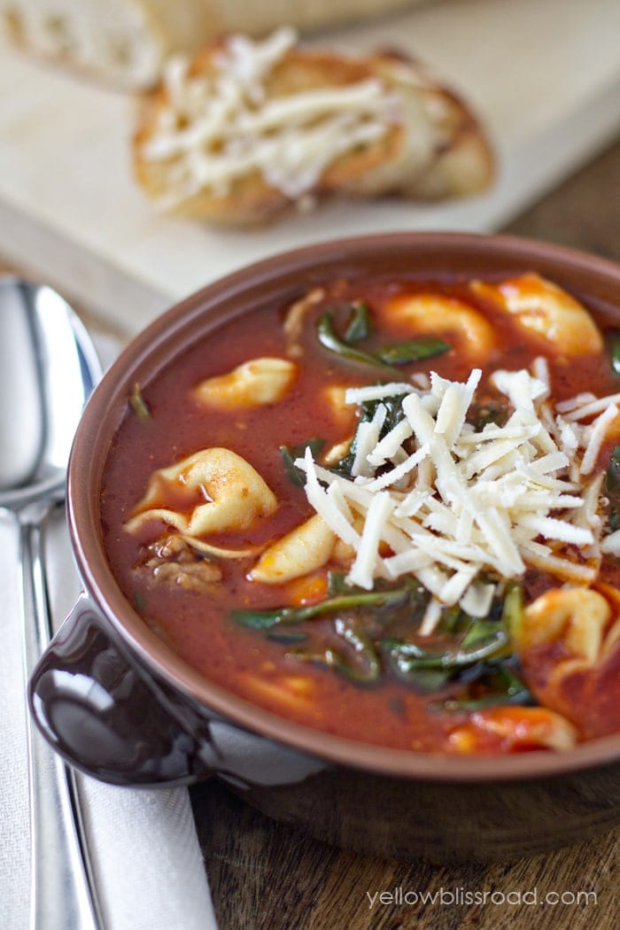 Tortellini Tomato and Spinach Soup