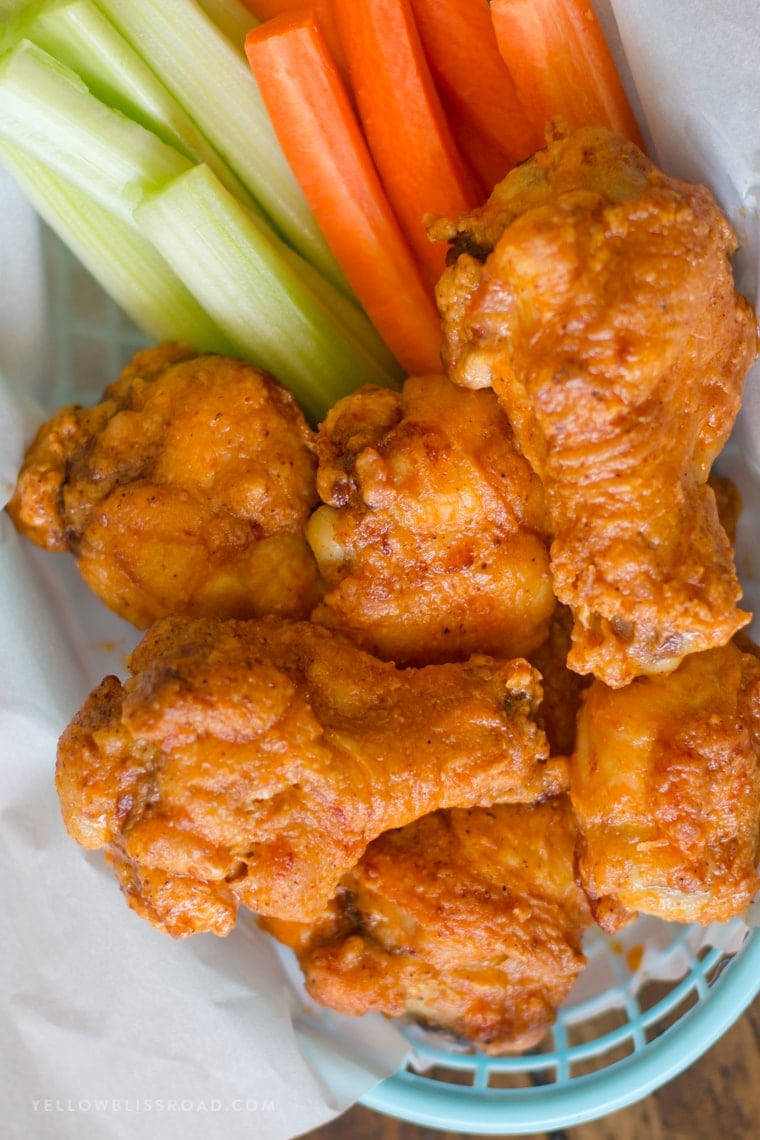 Crispy Baked Chicken Wings | YellowBlissRoad.com