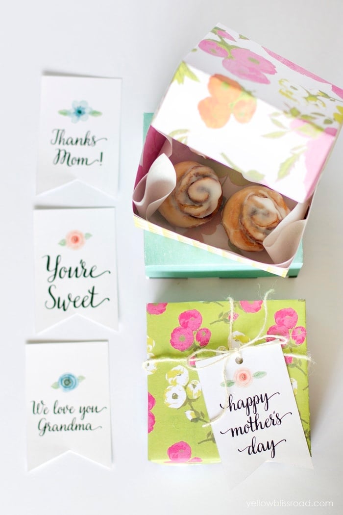 Free Printable Gifts Tags and DIY Paper Boxes