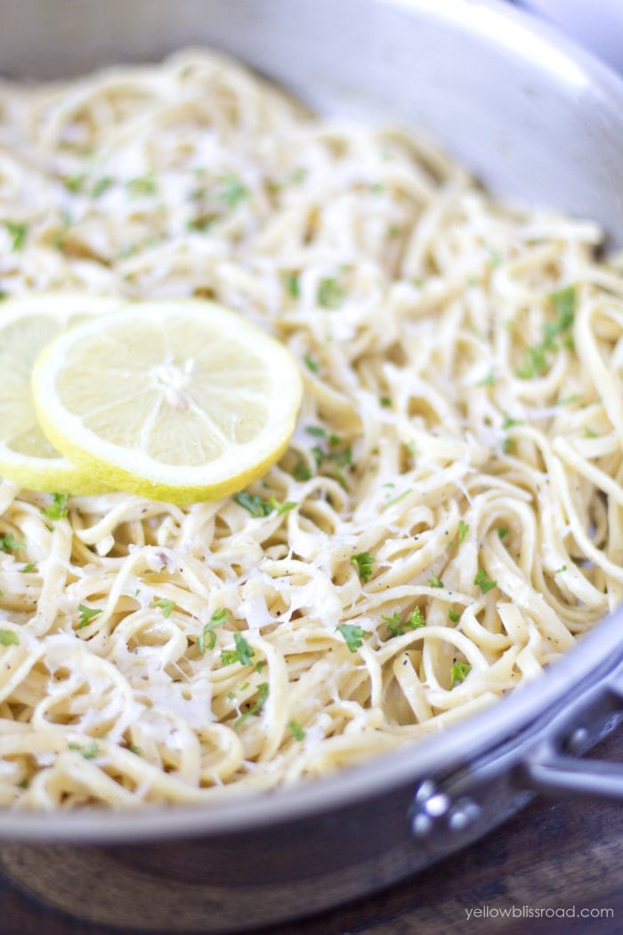 One Pan Lemon Garlic Linguine