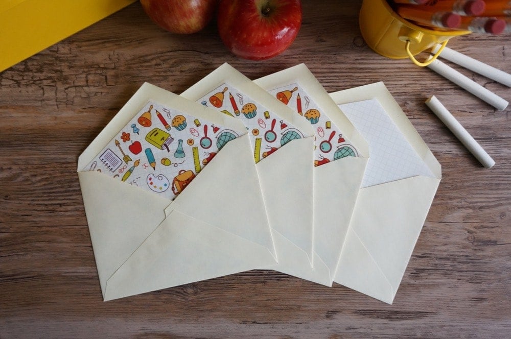 Free thank you gift card printable for a teacher, with envelope liner