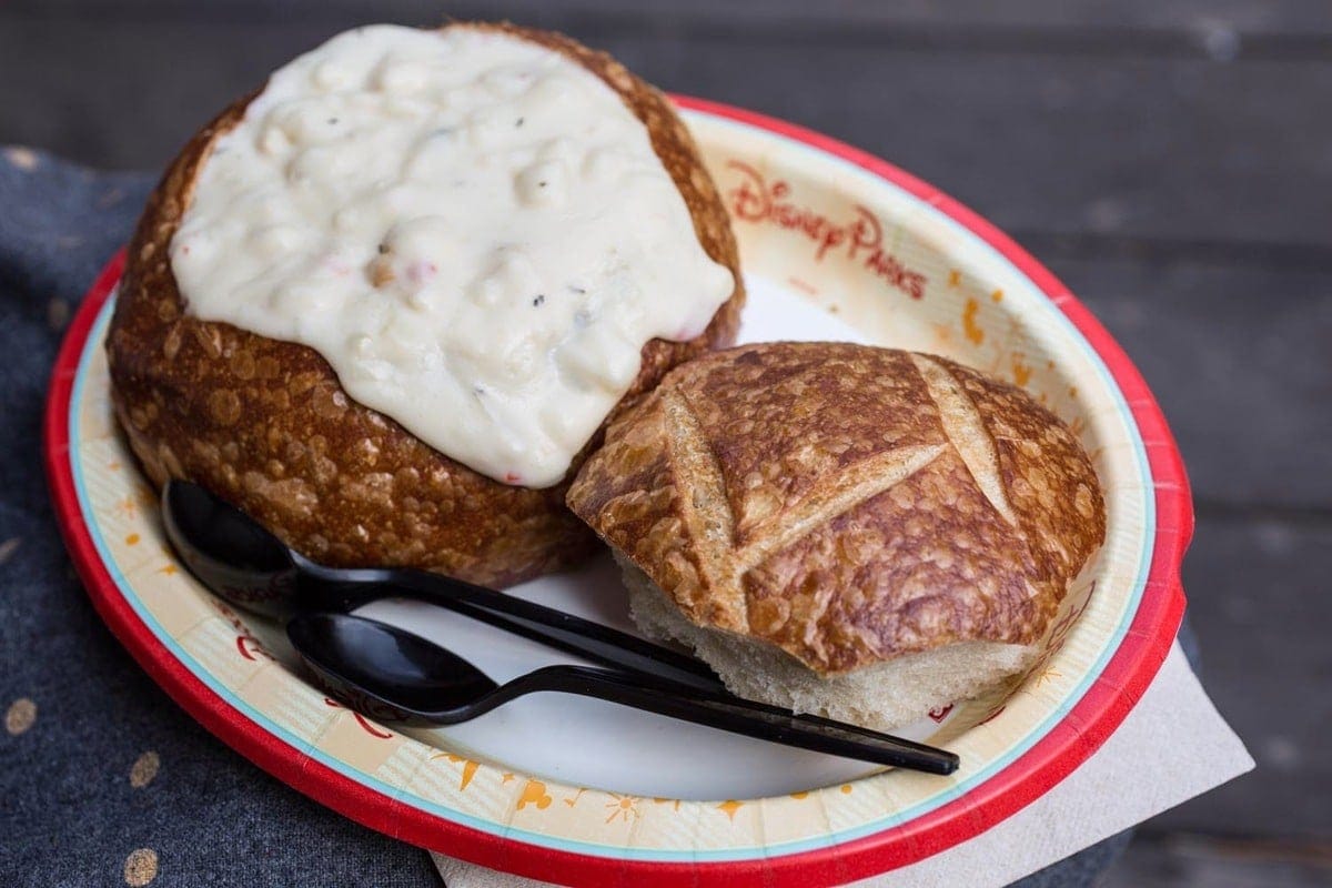 bread_bowl_disneyland_food_clam_chowder-1