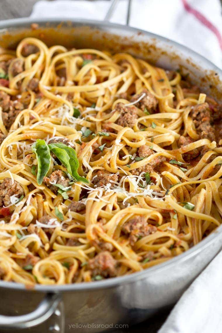 Linguine with Meat Sauce