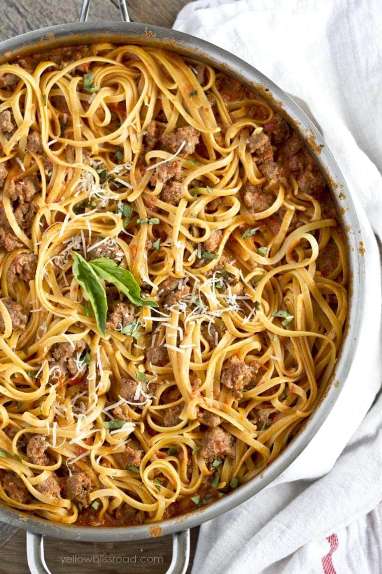 Easy Weeknight Spaghetti with Meat Sauce - Yellow Bliss Road