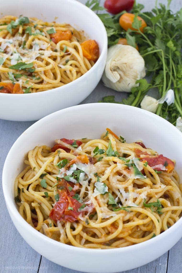 Garlic & Tomato Pasta