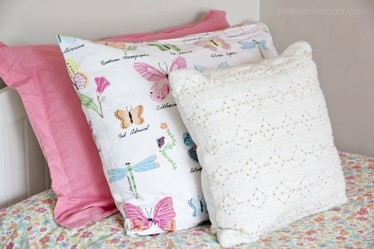 Sweet little girl's room makeover - what little princess wouldn't love this??