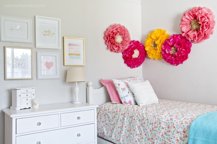 Pretty Little Girl S Bedroom Makeover Yellowblissroad Com