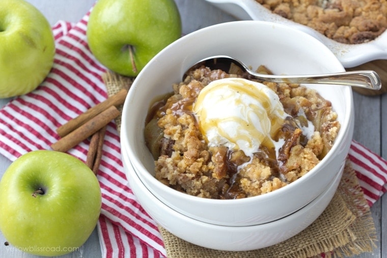 Easy Baked Snickerdoodle Apple Cobbler YellowBlissRoad