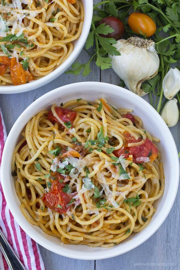 Tomato and Garlic Pasta