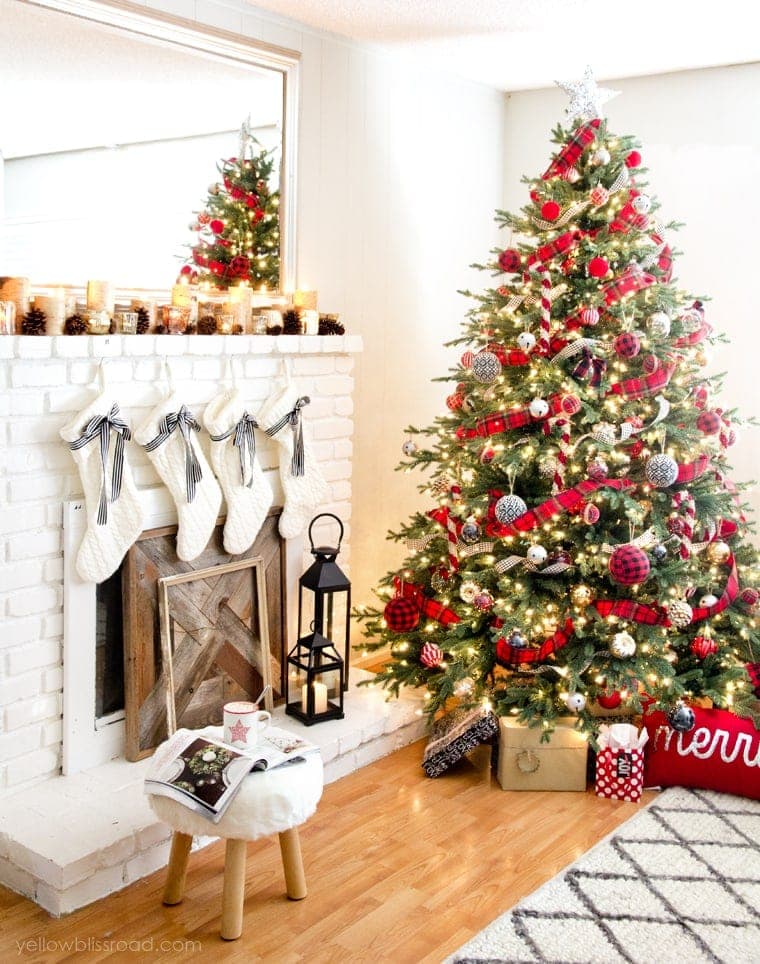 Classic Reds and Rustic Plaids Christmas Home Tour 2015 | Christmas Decor | Christmas Tree | Christmas mantel