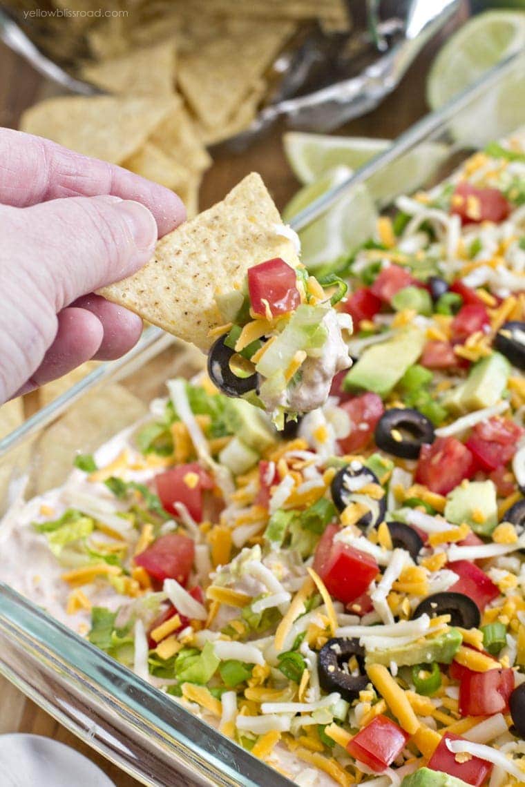 Skinny Taco Dip made with Greek Yogurt