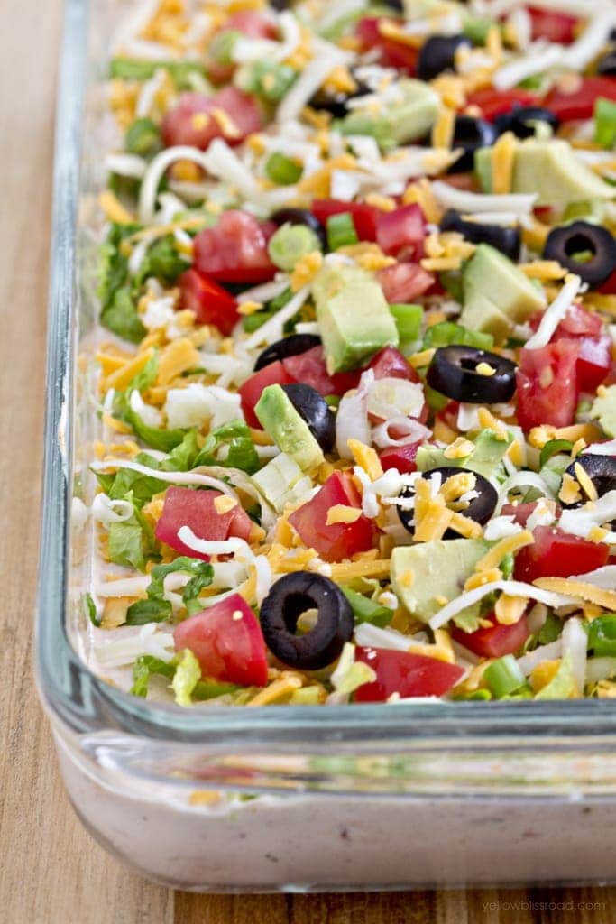 Skinny Taco Dip with Greek Yogurt