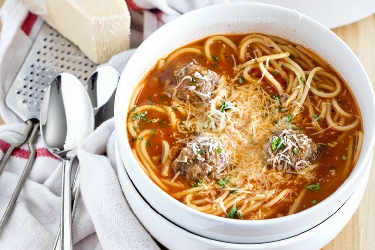 Delicious Spaghetti and Meatball Soup