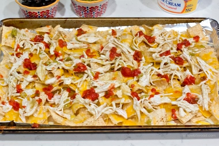 Green Chile Chicken Nachos 4