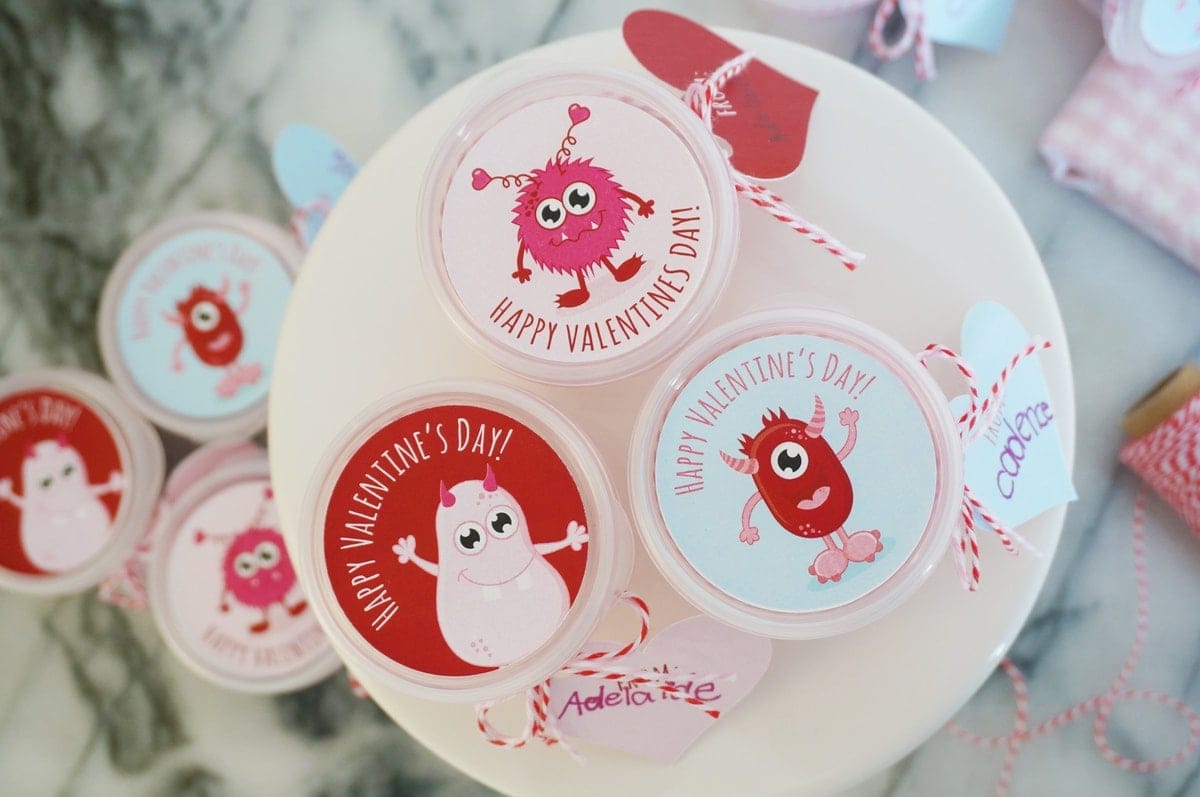 DIY Playdough Valentine With Free Printable YellowBlissRoad diy-playdough-valentine-with-free-printable-yellowblissroad