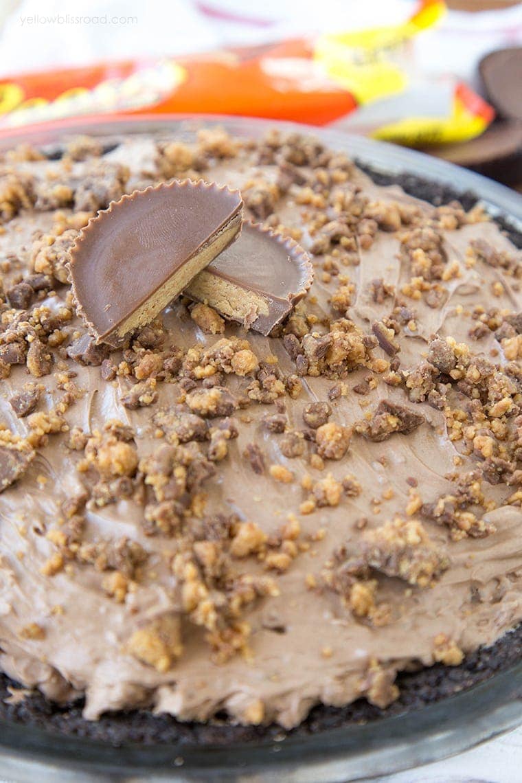 no bake reese’s chocolate cheesecake