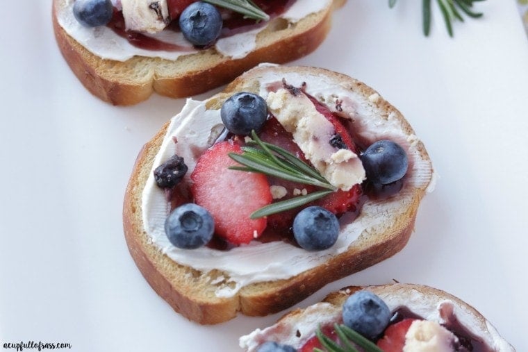 Berry Bruschetta