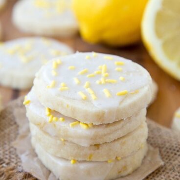 A close up of Lemon Cookies