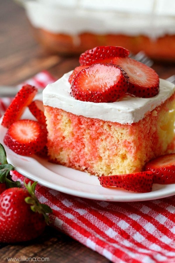 34 Sweet Strawberry Recipes - Yellow Bliss Road