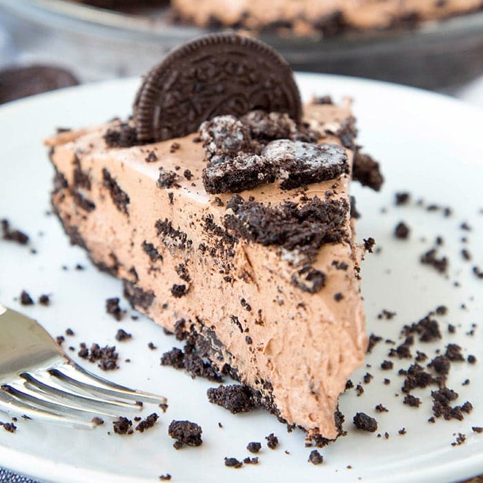 No Bake Chocolate Oreo Cheesecake