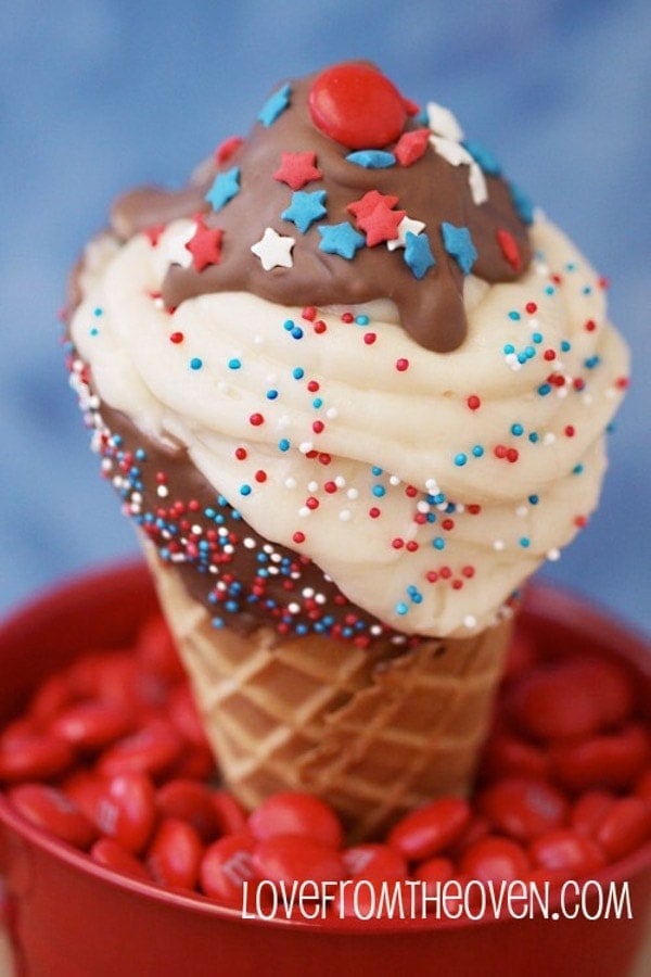 Red, White and Blue Cupcakes Cones