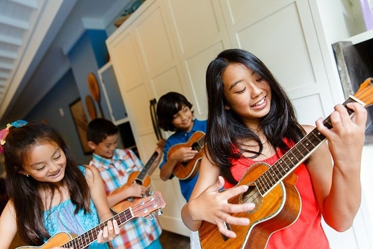 Disney-Aulani-Pau-Hana-Kids-ʻUkulele