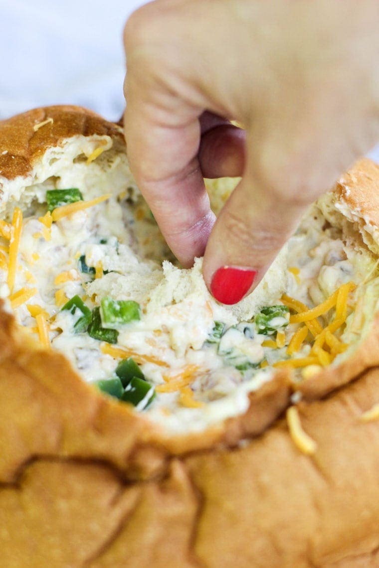 Jalapeno Popper Dip | This Jalapeno Popper Dip is an easy take on your favorite appetizer!