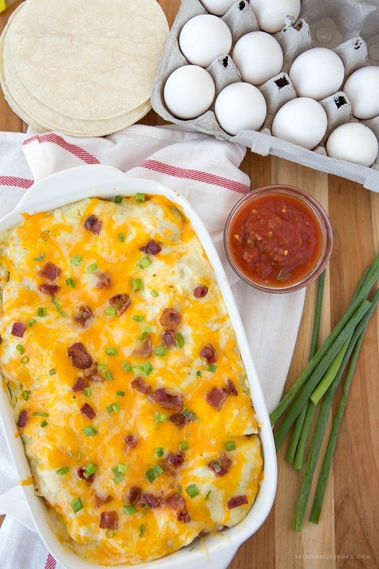 Breakfast Enchilada Casserole Recipe - a layered breakfast dish with a Mexican twist! Perfect for breakfast, brunch or dinner.