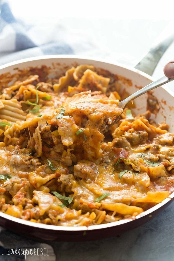 Healthier One Pot Skillet Lasagna - Part of 36 meals to make your weeknight dinners quick and easy!