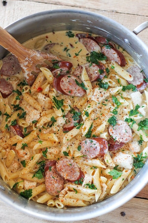 One Pot Cajun Chicken & Sausage Alfredo - Part of 36 meals to make your weeknight dinners quick and easy!