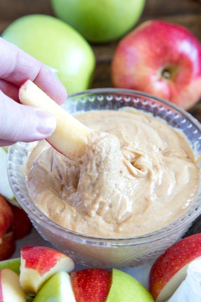 Creamy Peanut Butter Fruit Dip - Delicious, protein packed dessert dip that goes great with fresh fruit, pretzels, crackers and more. Kid friendly after school snack too.