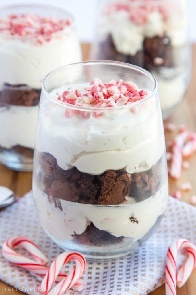 Peppermint Cheesecake Brownie Parfaits are THE dessert of the season - great for Christmas parties or movie night treats!
